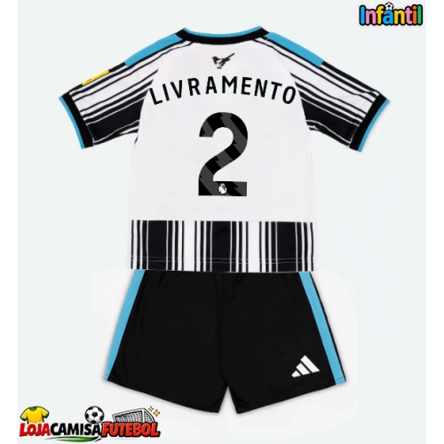 Camisa de Futebol Newcastle United Tino Livramento #2 Equipamento Principal Infantil 2026-27 Manga Curta (+ Calças curtas)